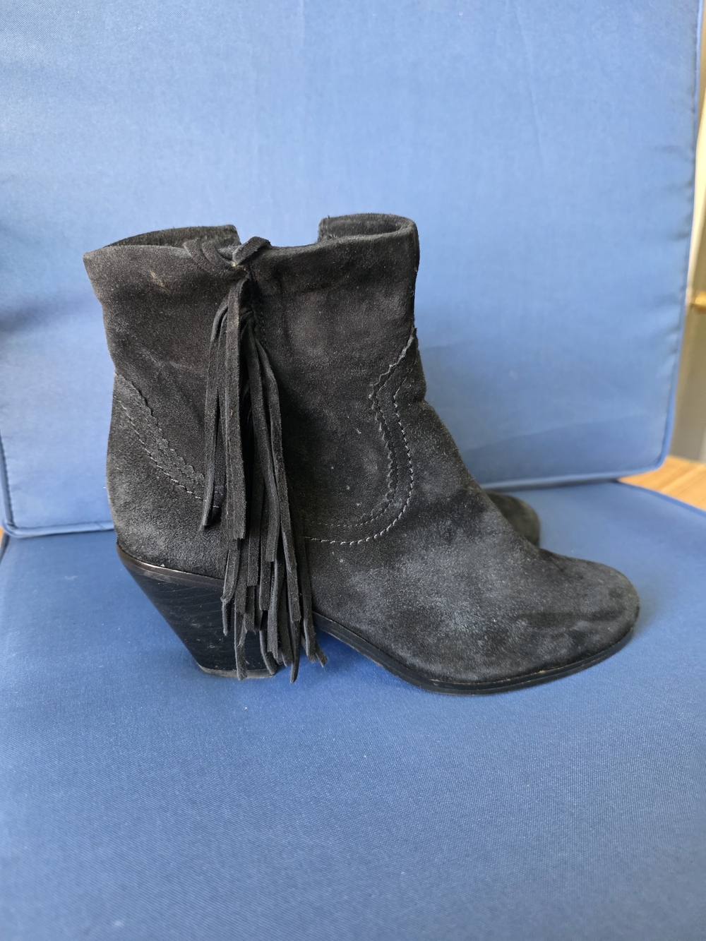 Sam Edelman Black Suede Booties with Fringe Size 8M Low Heel Western Boho